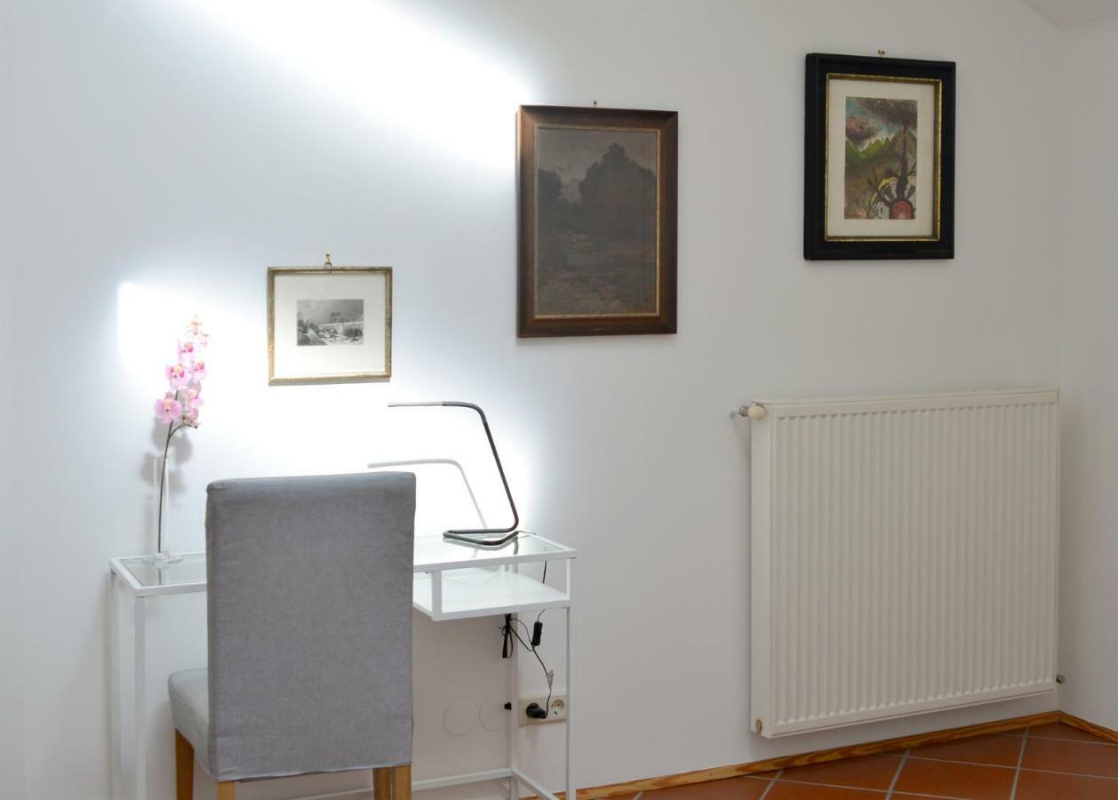 Spacious Flat With Panoramic View Apartamento Viena
